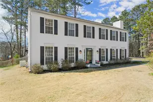 2878 Clearbrook Dr NE, Marietta, GA 30068 - Photo 6