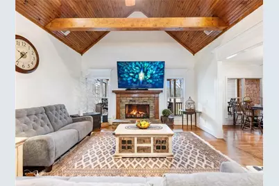 8629 Drake Drive, Lula, GA 30554 - Photo 4