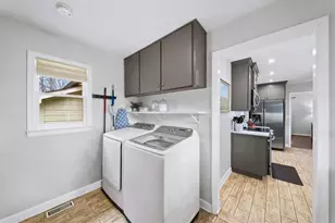 2654 Estelle Ct SE, Smyrna, GA 30082 - Photo 10