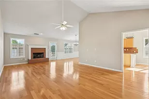 532 Stoneland Pl, Lawrenceville, GA 30046 - Photo 4