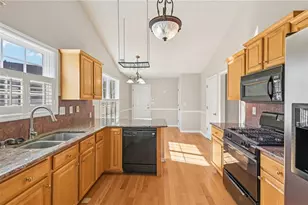 532 Stoneland Pl, Lawrenceville, GA 30046 - Photo 6