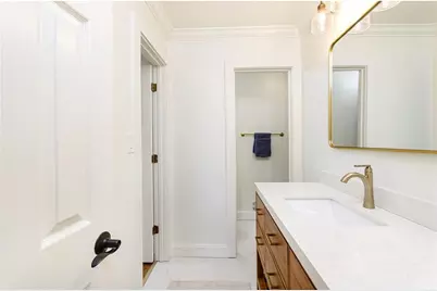 10120 Kinross Road, Roswell, GA 30076 - Photo 16