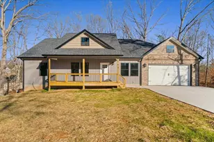 162 Valley Point Dr SE, Dalton, GA 30721 - Photo 2