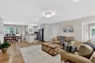 2560 Skyland Trail NE, Brookhaven, GA 30319 - Photo 4