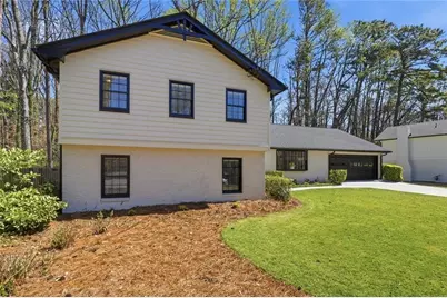 2827 Livsey Court, Tucker, GA 30084 - Photo 2