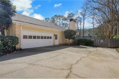 8780 Glen Ferry Drive, Johns Creek, GA 30022 - Photo 30