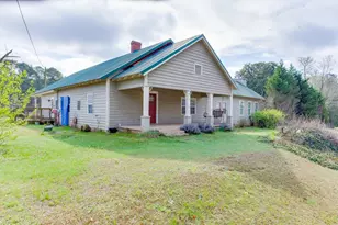 1051 Gage Dr, Winder, GA 30680 - Photo 2