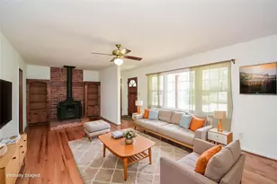 18 Old Farm Rd, Marietta, GA 30068 - Photo 2