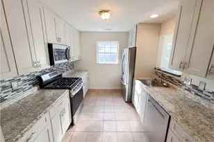 2582 Ramblewood Ct, Acworth, GA 30102 - Photo 2