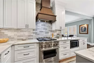 23 Downshire Circle, Atlanta, GA 30033 - Photo 10