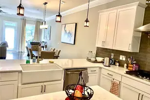 4172 Townsend Ln, Dunwoody, GA 30346 - Photo 6