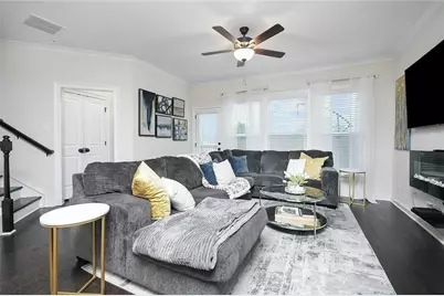 2048 Holtz Lane, Atlanta, GA 30318 - Photo 10