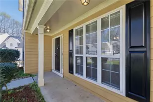 390 Manor Glen Dr, Suwanee, GA 30024 - Photo 4