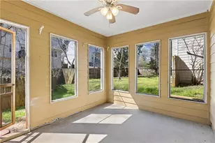 390 Manor Glen Dr, Suwanee, GA 30024 - Photo 32