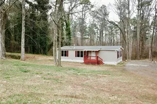 5148 E Holiday Ct SE, Acworth, GA 30102 - Photo 1