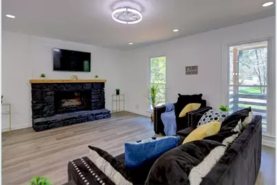 3075 Wayward Drive, Marietta, GA 30066 - Photo 6