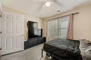 10204 Fairington Ridge Cir, Lithonia, GA 30038 - Photo 12