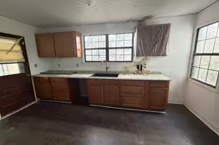 111 Summer St, Adairsville, GA 30103 - Photo 16