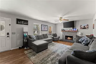 3044 Saddle Creek Dr, Gainesville, GA 30507 - Photo 2