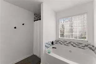 3044 Saddle Creek Dr, Gainesville, GA 30507 - Photo 12