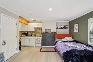 10 Rockmart Dr, Atlanta, GA 30314 - Photo 6