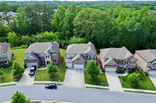 3178 Ivy Crossing Dr, Buford, GA 30519 - Photo 2