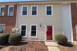 209 High Creek Dr, Roswell, GA 30076 - Photo 1