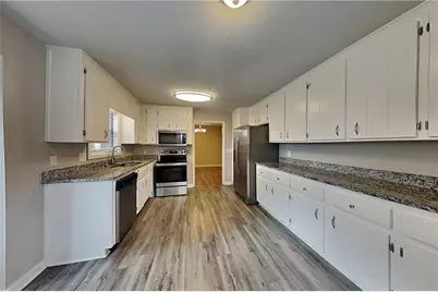 3932 Fairington Drive, Marietta, GA 30066 - Photo 4