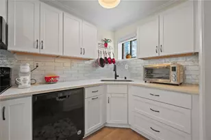 2279 Pernoshal Ct, Dunwoody, GA 30338 - Photo 12