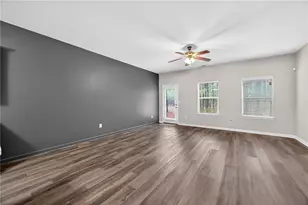 4497 Ravenwood Dr, Union City, GA 30291 - Photo 10