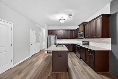 4497 Ravenwood Drive, Union City, GA 30291 - Photo 6