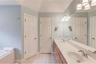 6362 Chestnut Parkway, Flowery Branch, GA 30542 - Photo 16