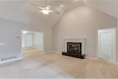 6362 Chestnut Parkway, Flowery Branch, GA 30542 - Photo 4