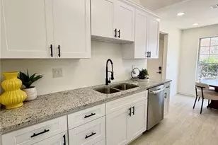 10101 Deep Creek Dr, Union City, GA 30291 - Photo 6