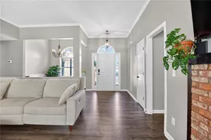 1429 Fountain View Dr, Lawrenceville, GA 30043 - Photo 4