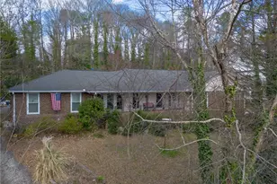 650 Riverside Rd, Roswell, GA 30075 - Photo 2