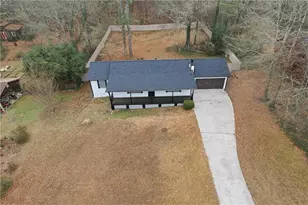 46 Stone Wood Ln, Lawrenceville, GA 30046 - Photo 2