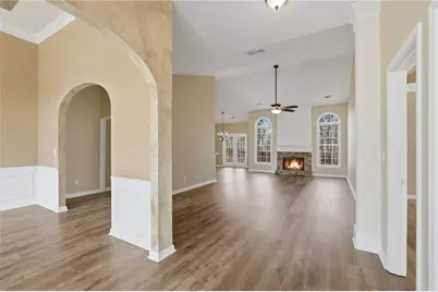 550 Pine Rock Trail, Sugar Hill, GA 30518 - Photo 4