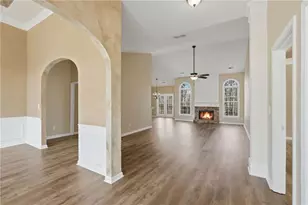 550 Pine Rock Trail, Sugar Hill, GA 30518 - Photo 4