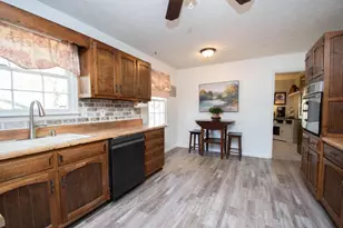 210 Julie Rd, Tyrone, GA 30290 - Photo 10