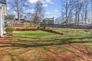 1050 Dogwood Park Dr, Lawrenceville, GA 30046 - Photo 24