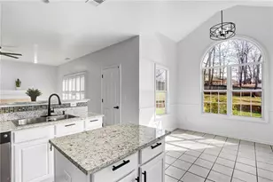 1050 Dogwood Park Dr, Lawrenceville, GA 30046 - Photo 8