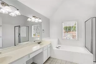 1050 Dogwood Park Dr, Lawrenceville, GA 30046 - Photo 16