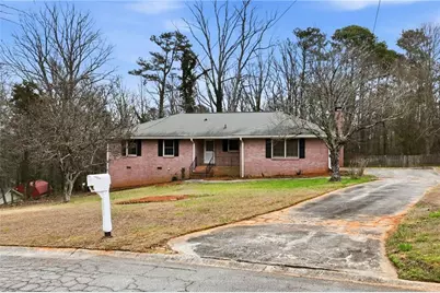 2378 Cambridge Street, Snellville, GA 30078 - Photo 2