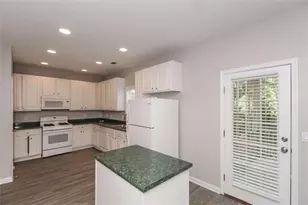 27 Freeman Forest Dr, Newnan, GA 30265 - Photo 8