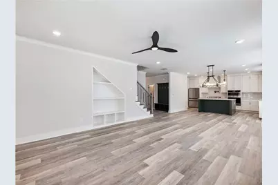 2420 Reserve Manor Court, Lawrenceville, GA 30043 - Photo 10