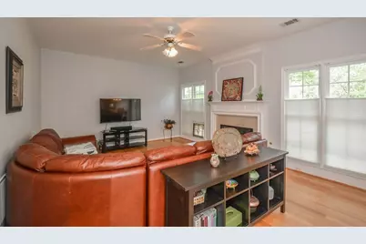 212 Ivy Glen Circle, Avondale Estates, GA 30002 - Photo 10