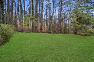 3675 Bunker Hill Dr SW, Atlanta, GA 30331 - Photo 6