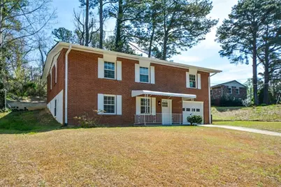 2794 Crescendo Drive NW, Atlanta, GA 30318 - Photo 2