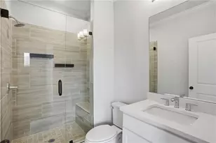 2631 Creekside Dr NW, Atlanta, GA 30318 - Photo 14